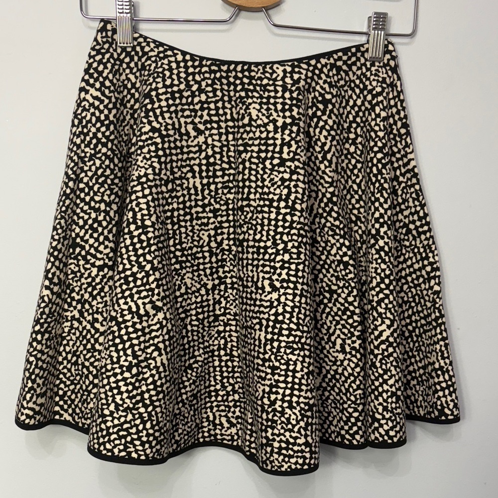 Patrizia Pepe Black Cream Skirt Size 42